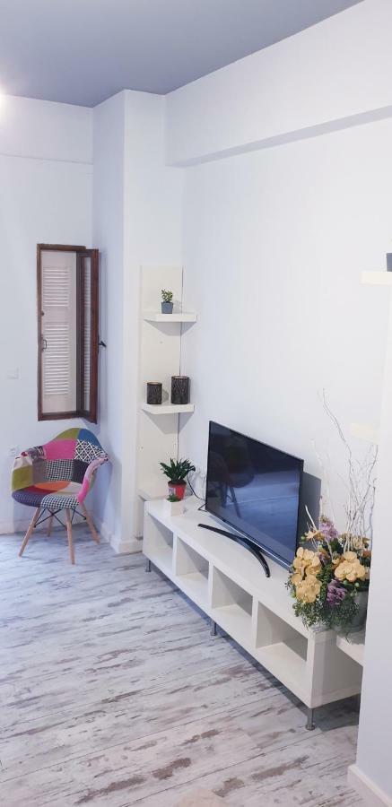 קלמאטה Anastasis Garden Room מראה חיצוני תמונה