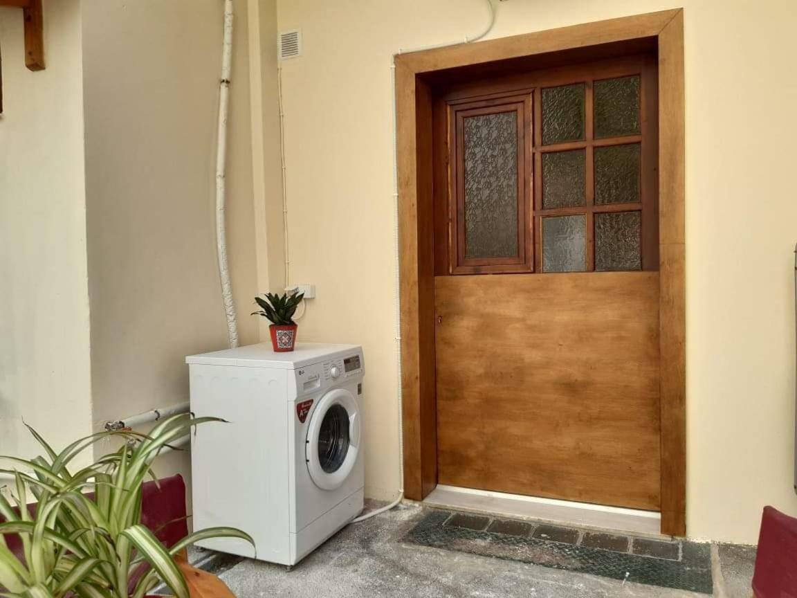 קלמאטה Anastasis Garden Room מראה חיצוני תמונה